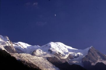 47680554_1855945354504164_5597497655581212672_n